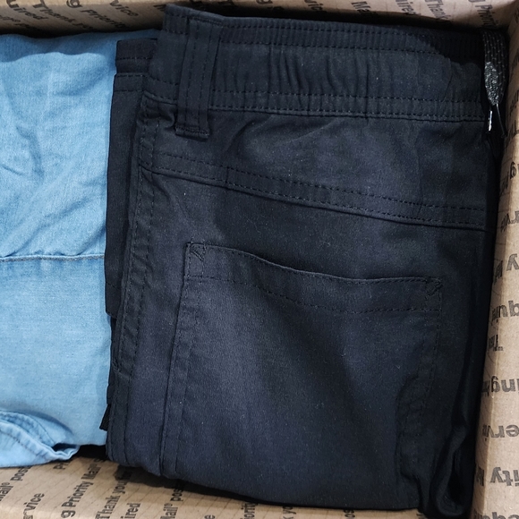 HUGE Bundle of 10 pieces Boys Clothes size 3T- 4T  ALLSEASON. EUC. - Picture 8 of 16